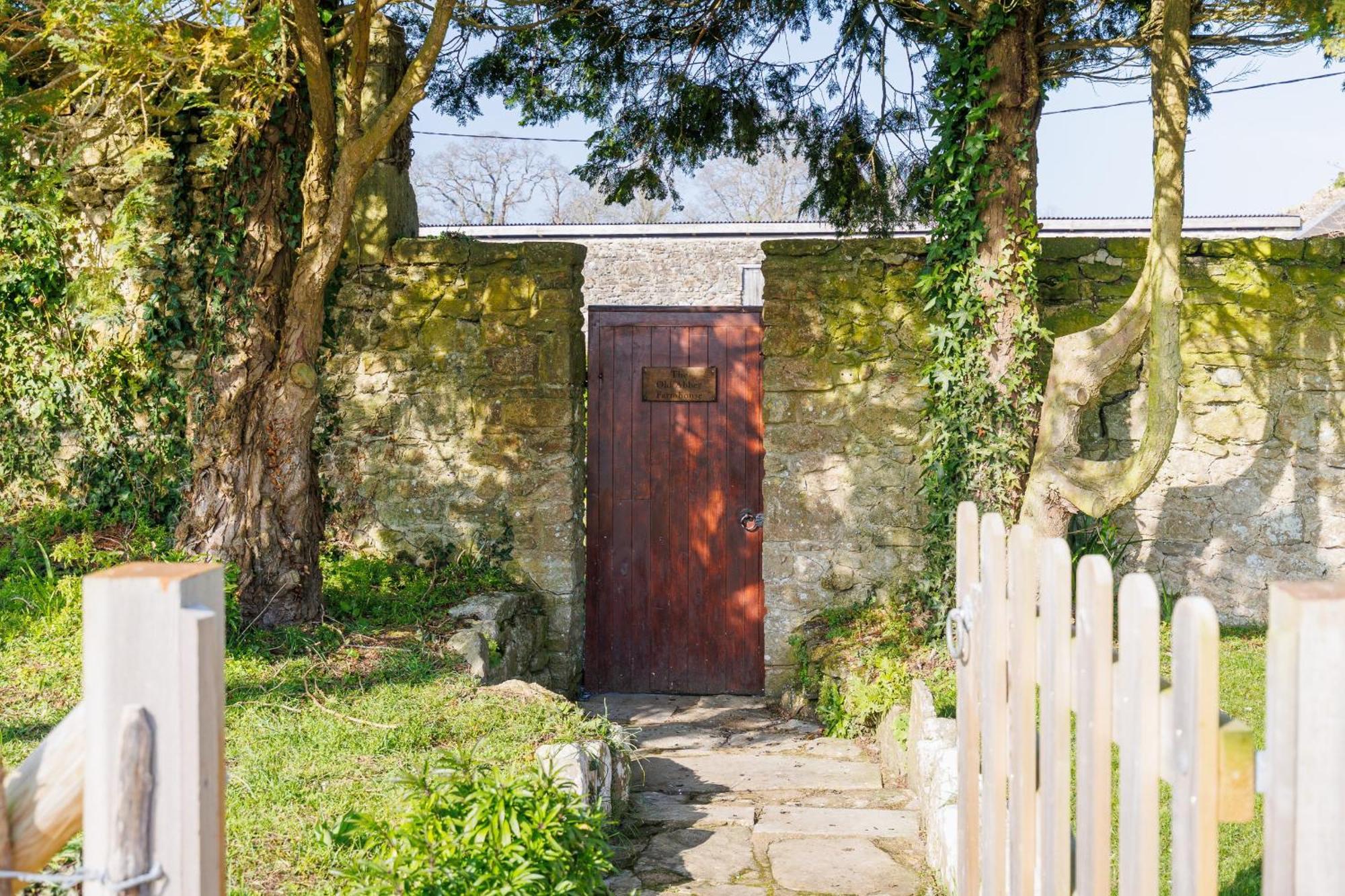 The Old Abbey Farmhouse Ryde  Exteriör bild